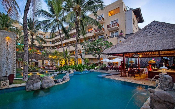 Kuta Paradiso hotel Bali reviews